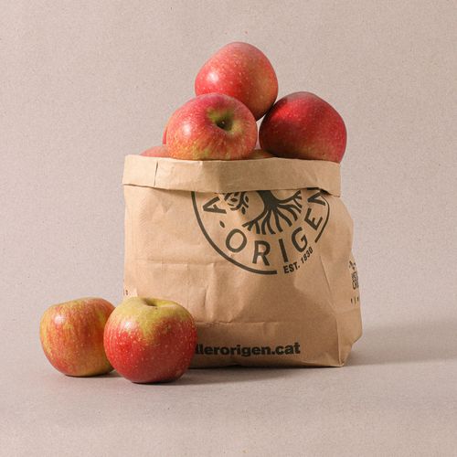 Lote de Manzana Fuji categoría 1 - bolsa 2kg aprox.