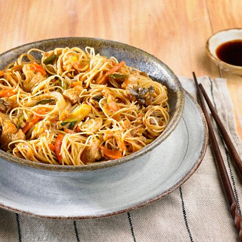Fideos de arroz con pollo Ametller Origen 250g