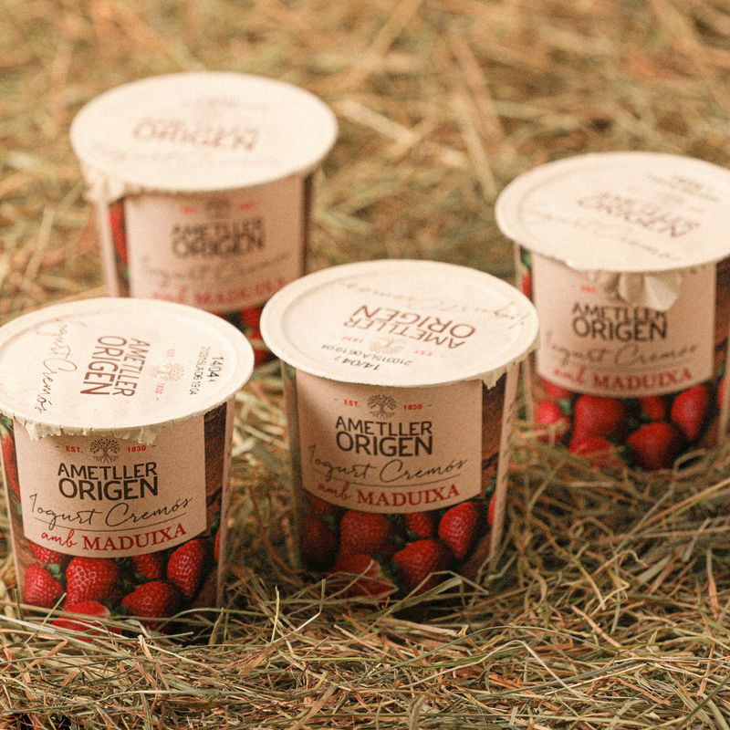 12838-Iogurt-cremos-maduixa-Ametller-Origen-125g-4u
