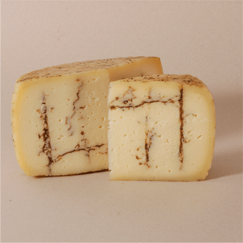 Queso pecorino trufado Moliterno