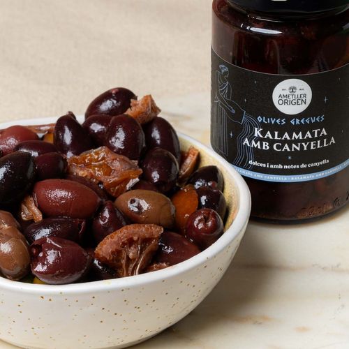 Aceitunas griegas Kalamata con canela  Ametller Oirgen 310g
