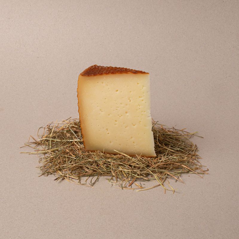 964 Queso-de-oveja-ahumado-AO