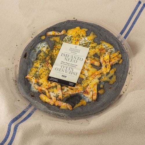 Pizza de massa negra, crema de carbassa i guanciale F.Colombo 435g