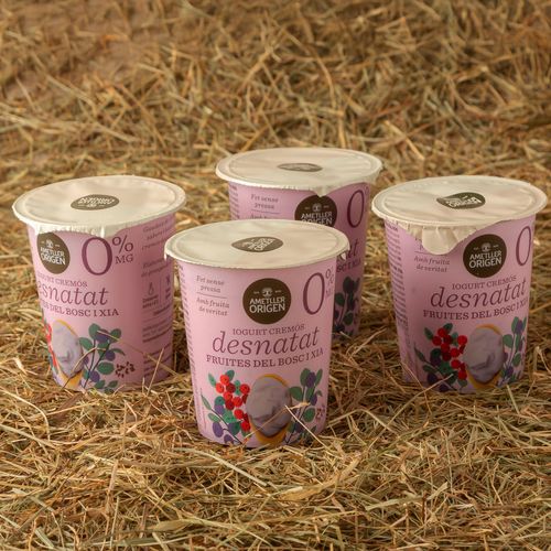 Yogur cremoso desnatado de frutos rojos y chía Ametller Origen 125g - 4uds.